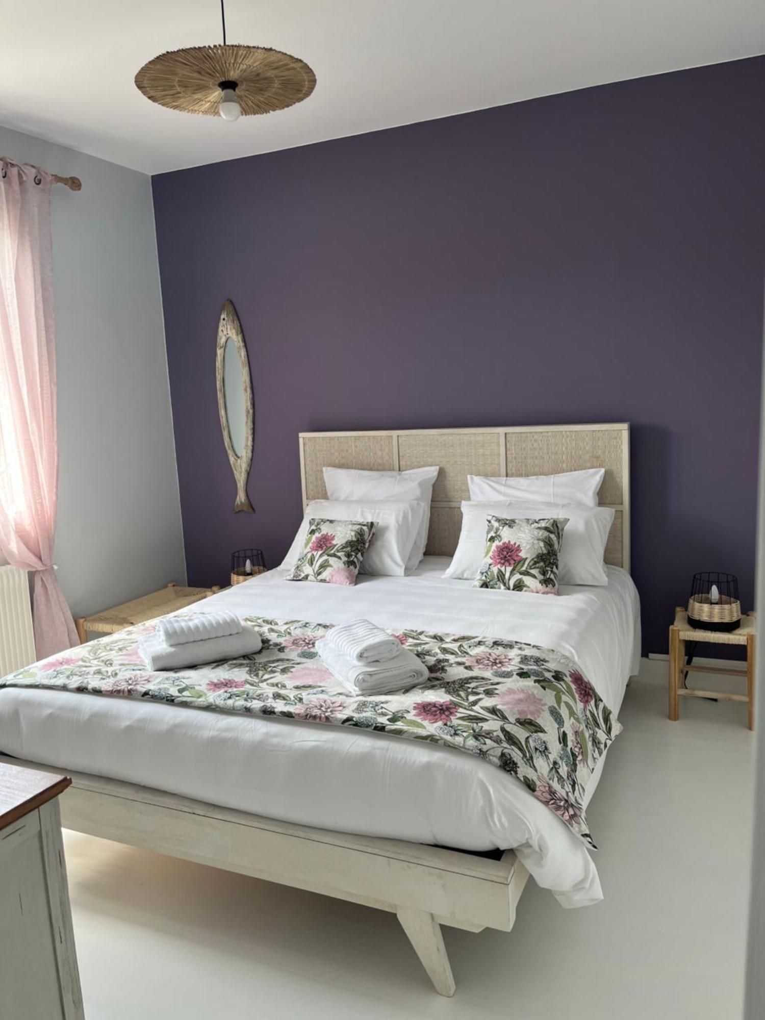 Maison Renovee Avec Garage Et Jardin, Proche Centre - Holiday home